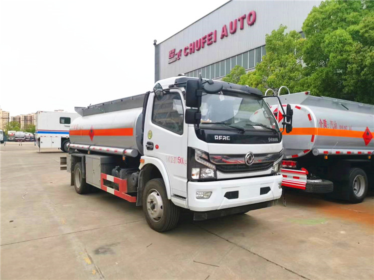 東風(fēng)多利卡國(guó)六6噸8噸加油車圖片2